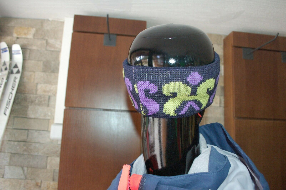 Tecnica Nice Knitted Rare Winter Outdoor Ski Snow Sport Comfy Warm BRAND NEW