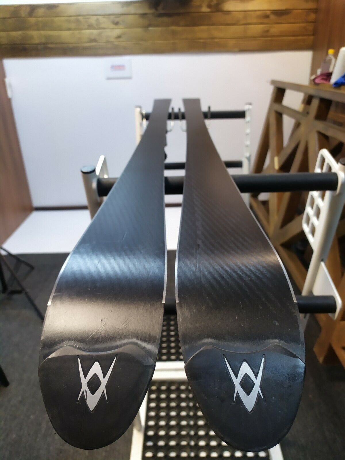 Ski Völkl VX1 180 cm + fixations Rossignol 9.5, hiver, plein air, sports et neige