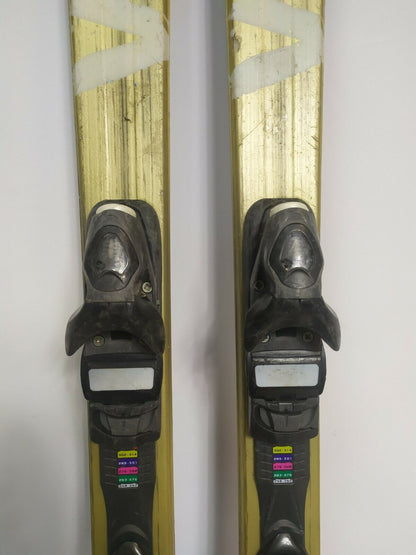 Ski Völkl Unlimited AC 7.4 163 cm + fixations Rossignol 9.5 Hiver Plaisir Extérieur