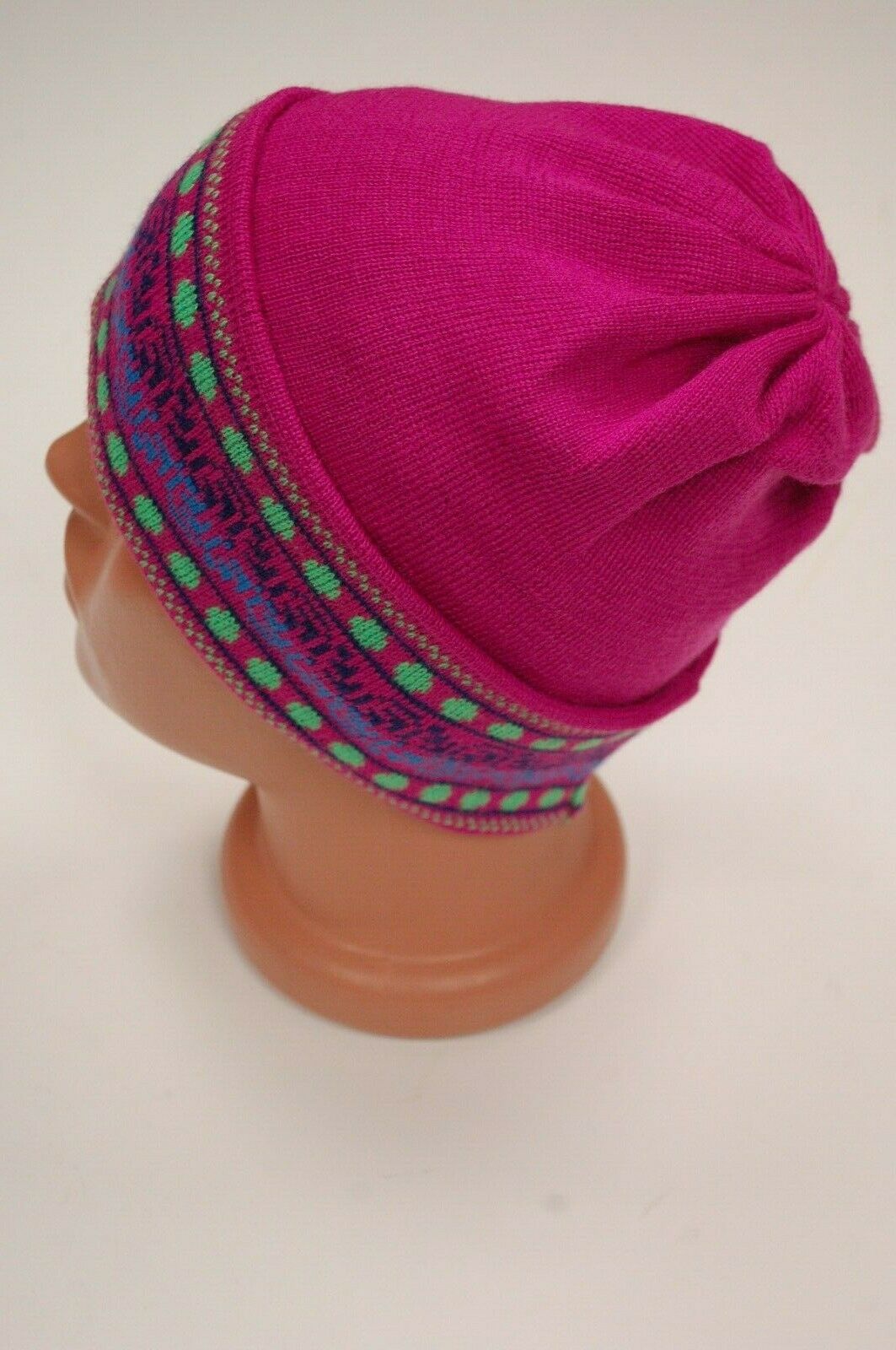 Bonnet de ski d’hiver Spluga Tricot original, en tricot, plein air, confortable, rare, NEUF !